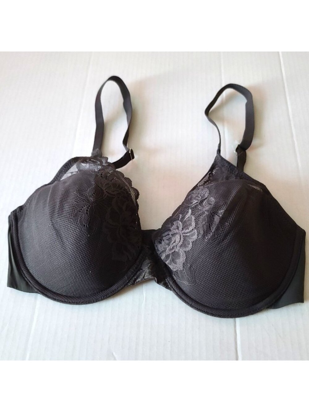 Natori Floral Lace Underwire Bra 32DD Black Padded Full Coverage T Shirt NWOT - Picture 1 of 8